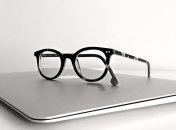 Новая AR-гарнитура поможет людям со слабым зрением