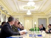 Столтенберг:  Киев может получить оружие только от стран-членов НАТО 