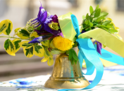 Красиві привітання з останнім дзвоником вчителям