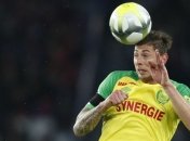 Поиски пропавшего самолета с футболистом Салой приостановлены