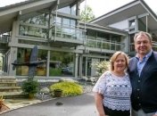 Пара из Великобритании разыгрывает свой дом в лотерею за 3 000 000 евро (Фото)