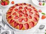 Вы влюбитесь в этот клубничный пирог