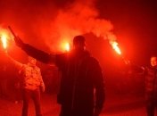 В Польше избили пророссийских поджигателей украинского флага