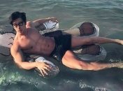 Сексуальный фотограф, которого обожают все женщины, шокировал своим возрастом (Фото)