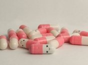 Эксперт объяснил, почему украинские школьники массово травятся таблетками