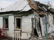 На Донбассе танковый снаряд боевиков попал в жилой дом: пострадали дети