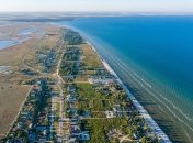 Генічеська Гірка на побережжі Азовського моря опустіла до невпізнаваності