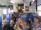 "Укрзализныця" возместит семичасовую поездку стоя пассажирам "Интерсити+"