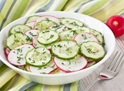 Салат з редису та огірків — просто джерело вітамінів