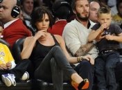 Виктория Бекхэм приучает дочь к неделям Моды