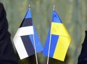 Флаги Эстонии и Украины