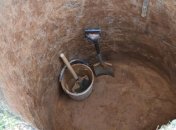 На Запорожье мужчину завалило землей в колодце