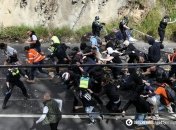 Австралийцы митингуют против локдауна