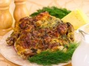 Под таким соусом цыпленок получается сочным и ароматным