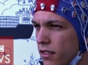 Ученые научились управлять беспилотником силой мысли