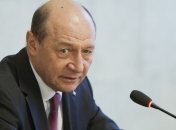 В Молдове оппозиция требует объявить Бэсеску персоной нон грата