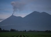 Во Франции произошло третье за год извержение вулкана Питон-де-ла-Фурнез