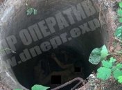 В люке у заброшенной больницы в Днепре нашли голого мертвого мужчину (фото 18+)