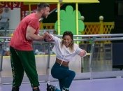 "Холостяк": как прошло первое индивидуальное свидание Михаила с воздушной гимнасткой (фото)