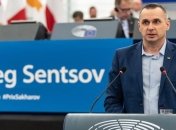 За три дня в Страсбурге Сенцов дал почти полсотни интервью