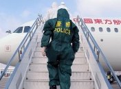 Прервали авиасообщение: на Бали защищаются от китайского коронавируса