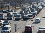 Киев остановился в пробках: аварии усложнили ситуацию на дорогах 