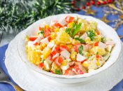 Салат получается сытным и питательным