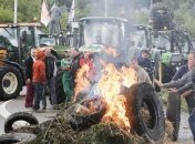 Бельгийские фермеры объявили протест и перекрыли дороги