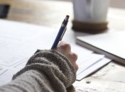 МОН вводит минимальную стоимость обучения на контракте для почти 40 специальностей