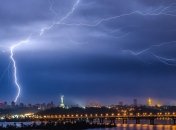 Дожди с грозами никуда не денутся, но жара местами спадет: прогноз погоды для украинцев на выходные