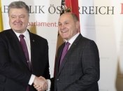 Порошенко призвал австрийский парламент признать Голодомор геноцидом украинского народа