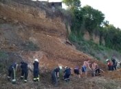 В Одессе на пляже случился оползень