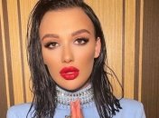 Порноактриса Адель Асанти покинула шоу "Холостяк"