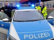 В немецком городе Куксхафен автомобиль наехал на пешеходов, есть пострадавшие