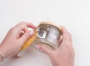 Простые и доступные способы, как отклеить скотч и наклейки без следов