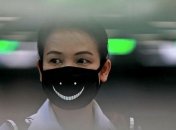 Анекдот дня: почему собаки давно ходят в намордниках, а люди только сейчас начали?