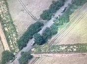 Окупанти продовжують переміщувати техніку величезними колонами