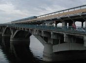 В Киеве капитально ремонтируют мост Метро