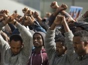 Израиль приостановил депортацию африканских мигрантов