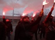 Убивали тогда - убивают и сейчас: под посольством России в Киеве появились кресты (фото)
