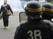 Во Франции полиция разогнала протестующих мигрантов