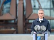 Эскалация на Донбассе на фоне пандемии: Столтенберг призвал РФ остановить боевые действия