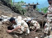 В Индии из-за наводнений и оползней погибли по меньшей мере 40 человек