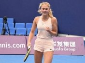 Костюк пробилась в 1/4 финала в Шэньчжэне