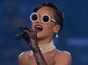 Новый альбом Рианны выйдет в ноябре?