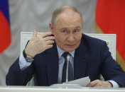 Путин не придерживается этикета и носит часы на руке неправильно