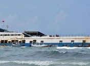 В Таиланде затонуло прогулочное судно: Минимум 40 человек погибло