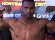 Чемпион мира Адонис Стивенсон досрочно завершил бой (Видео)