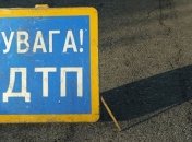 У автобуса отказали тормоза и он въехал в кухню частного дома 