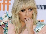 Леди Гага впервые опубликовала фото с возлюбленным Кристианом Карино